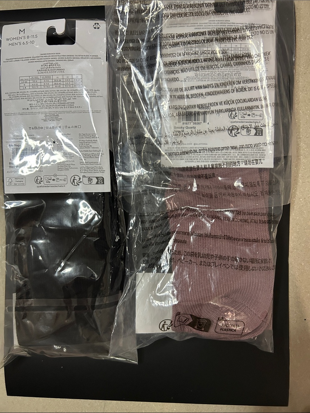 ALO Yoga Unisex Scrunch Socks - Black & Smoky Quartz (M) - Picture 2 of 4